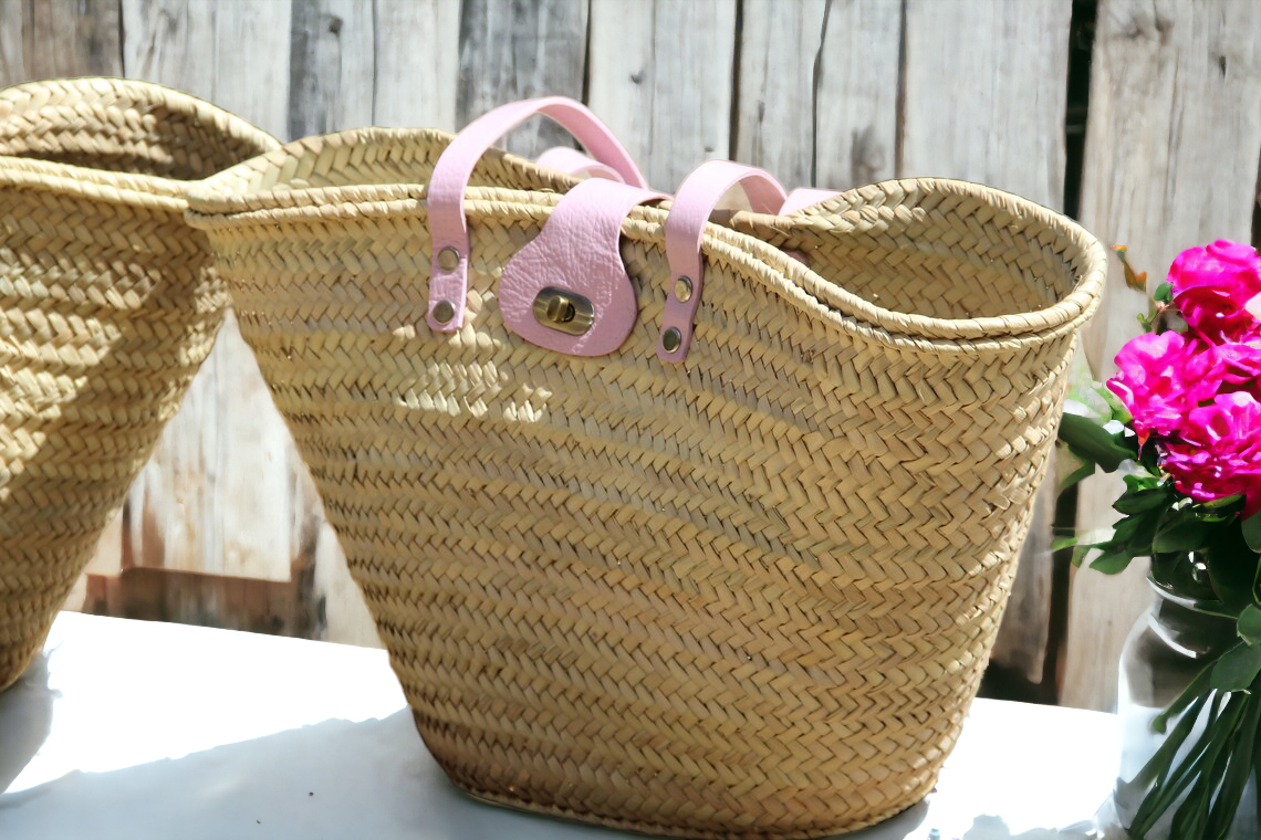 French Market Basket With Clasp