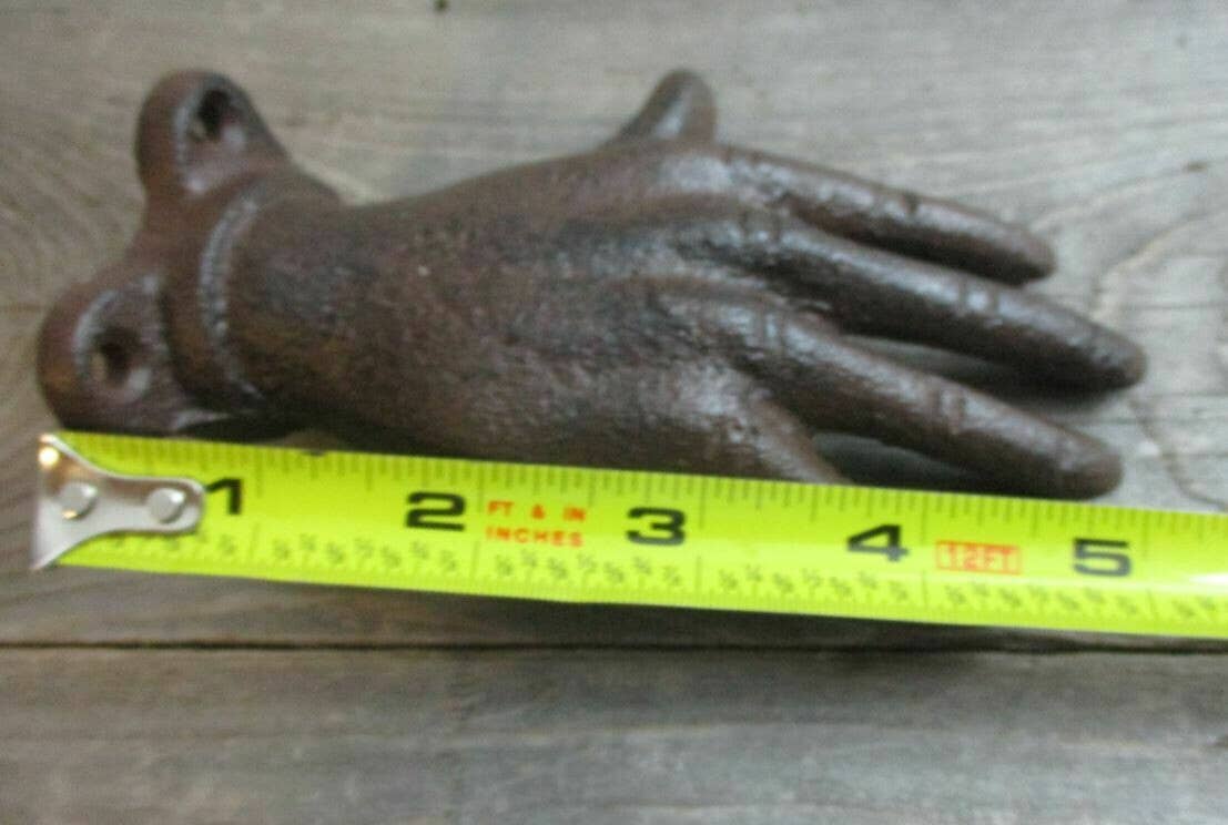 CAST IRON RUSTIC RIGHT HAND