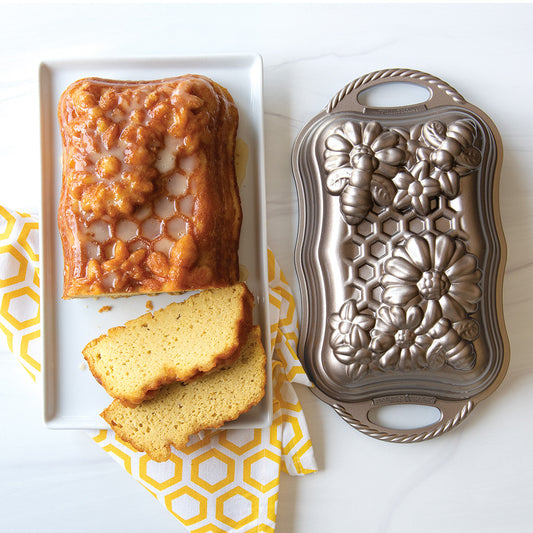 Honeycomb Flower Nordicware Pan