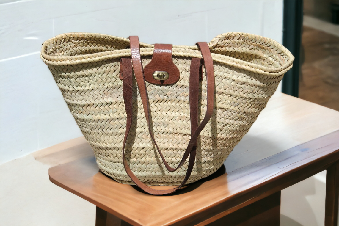 French Market Basket With Clasp