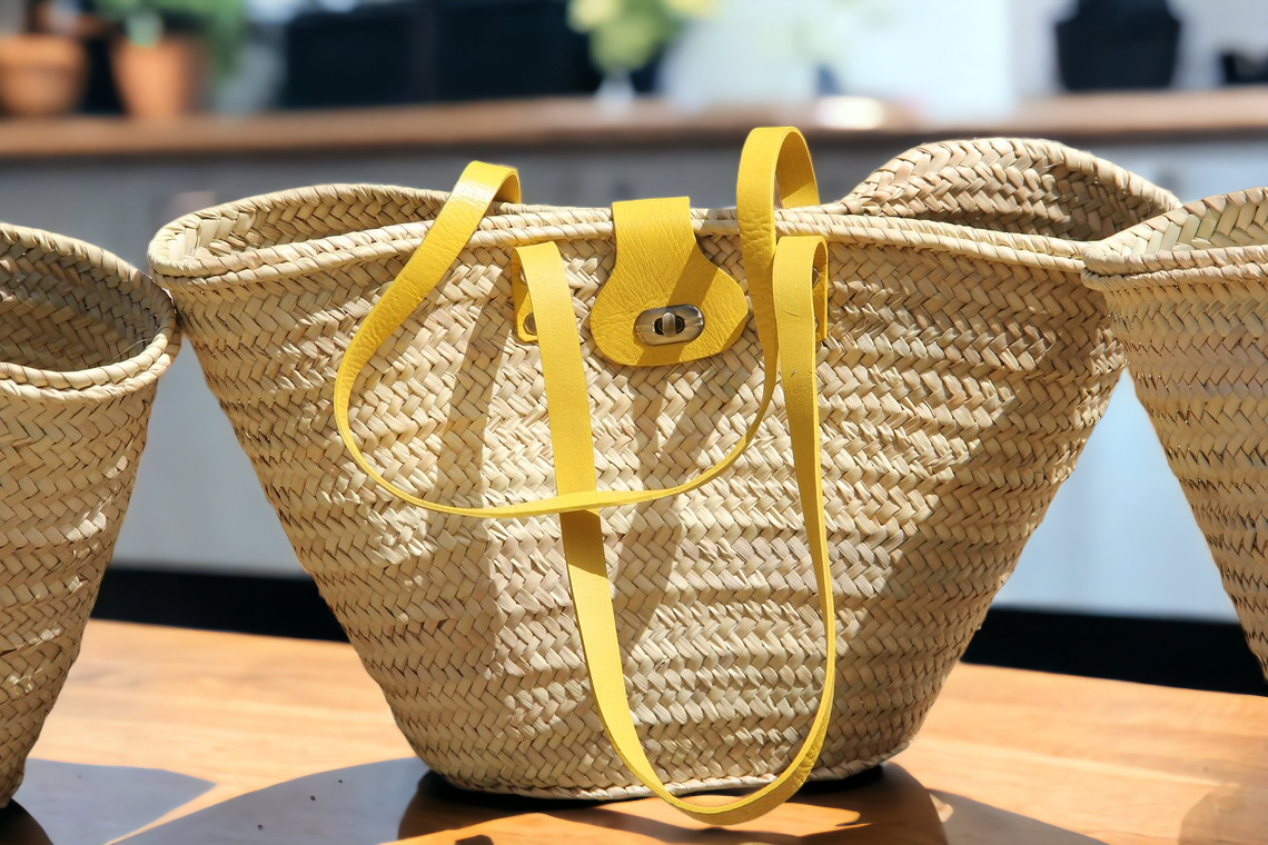 French Market Basket With Clasp