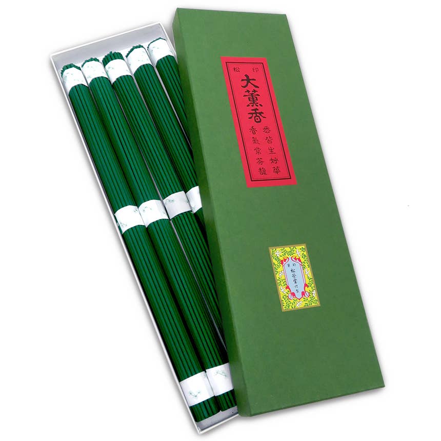 Evening Zen: Notes of sandalwood, patchouli, clove, and spices
