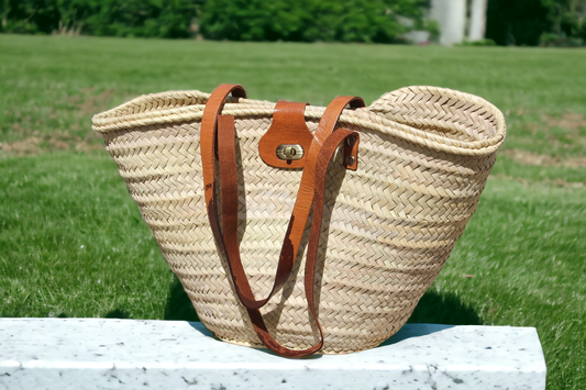 French Market Basket With Clasp