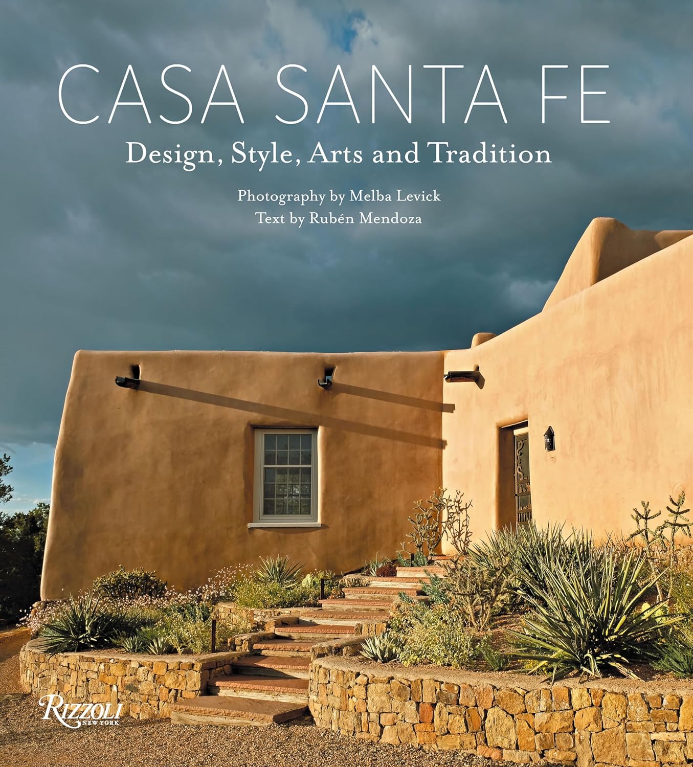 Book- Casa Santa Fe